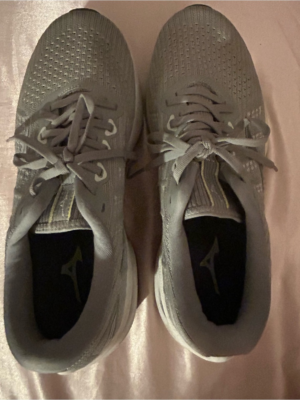 Mizuno Light Gray Knit Running Shoes